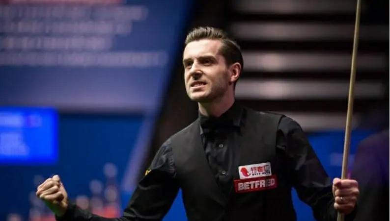 门之外的球 门之外的球