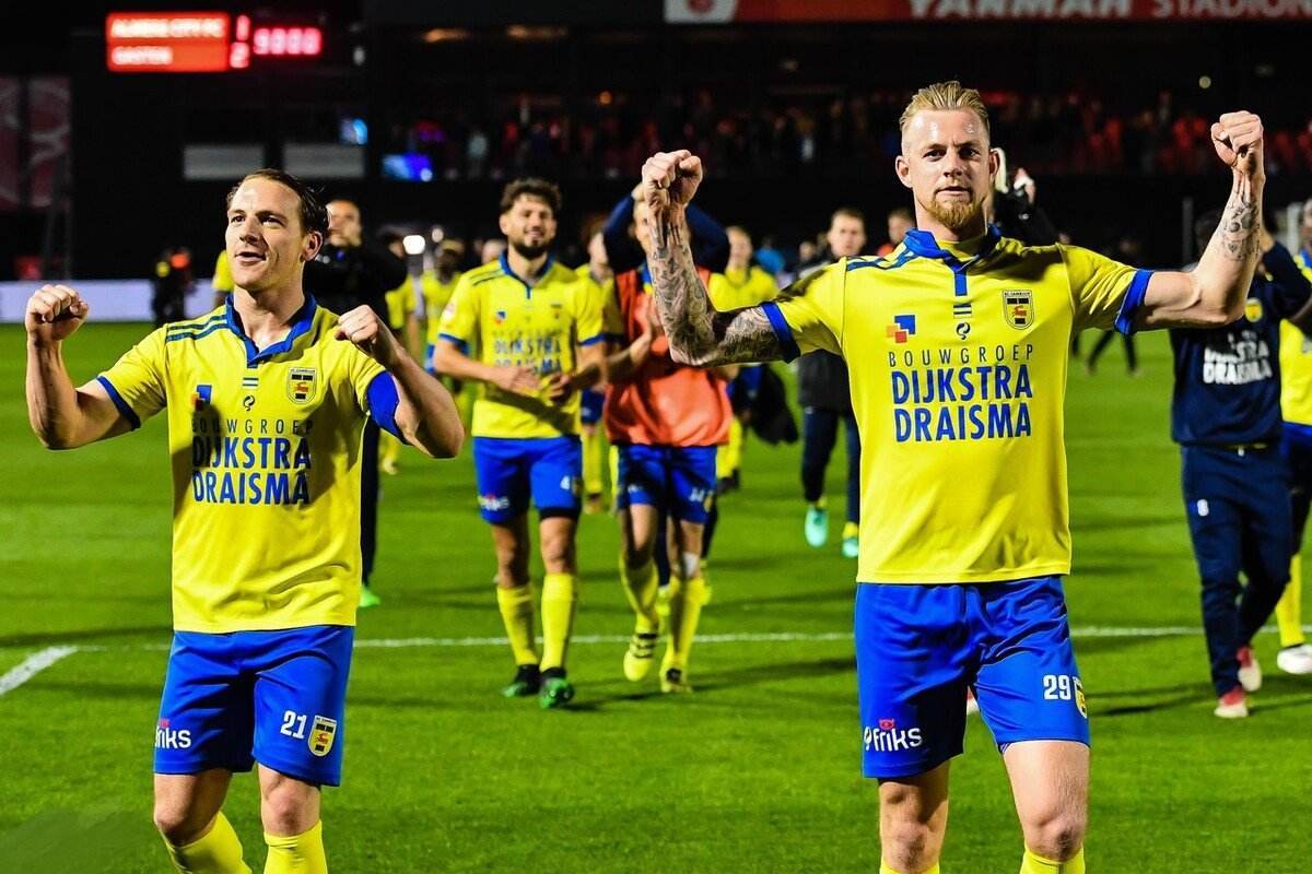 是女子高尔 是女子高尔