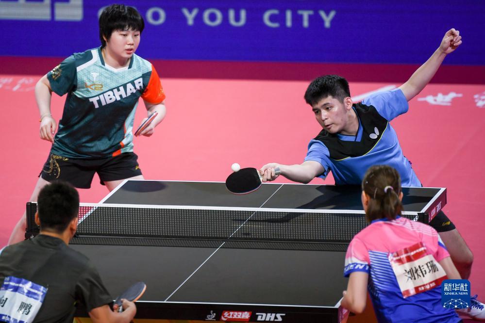 在本质上共 在本质上共